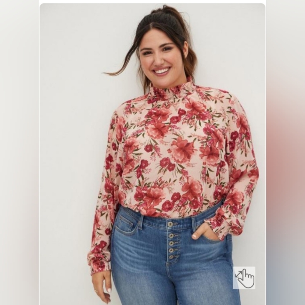 Torrid sheer elegant chiffonblouse
